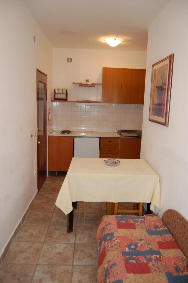 Apartments Villa Angela 克尔克 客房 照片
