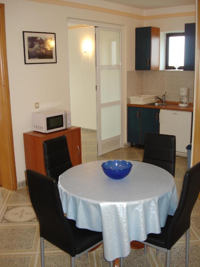 Apartments Villa Angela 克尔克 客房 照片