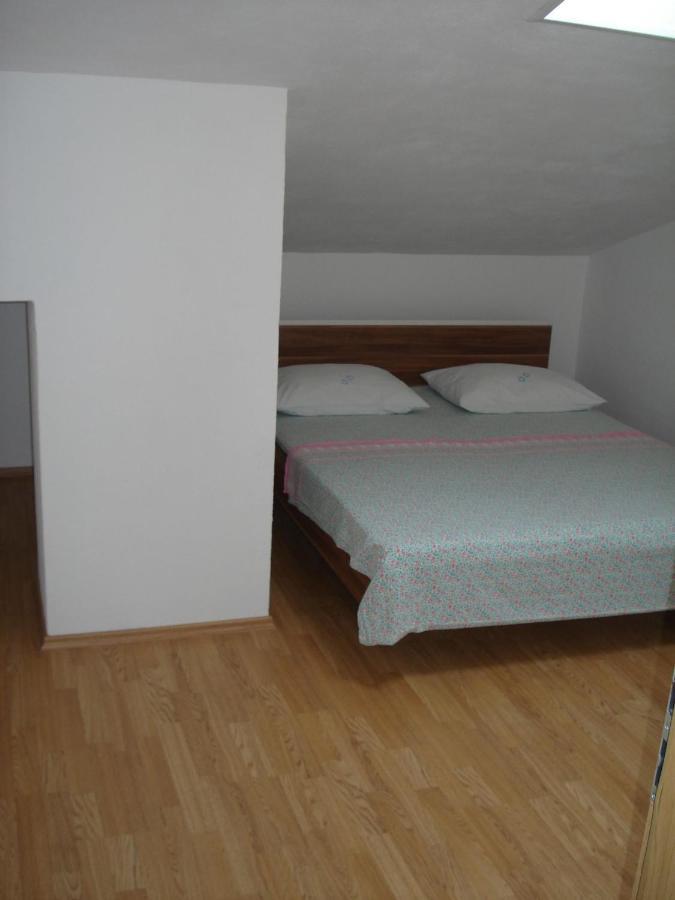 Apartments Villa Angela 克尔克 客房 照片